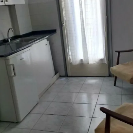 Center Apartment: Beachfront And Concert Hall Proximity Apartment *