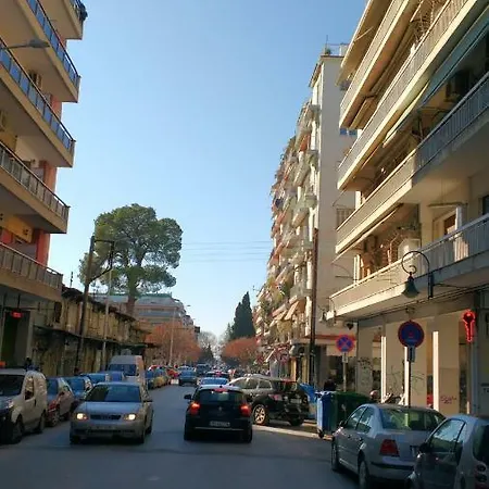 Center Apartment: Beachfront And Concert Hall Proximity Thessaloniki